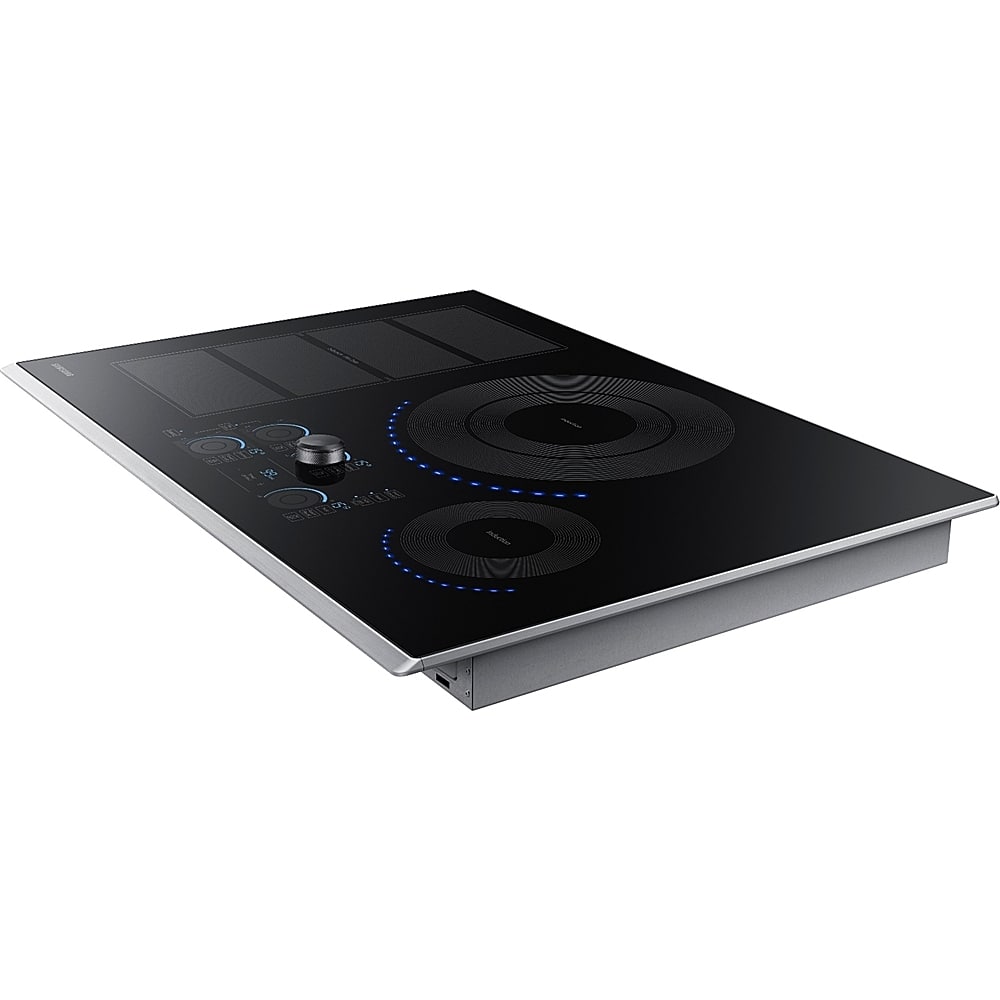 Angle. Samsung - 30" Induction Cooktop with WiFi and Virtual Flame - Stainless Steel.