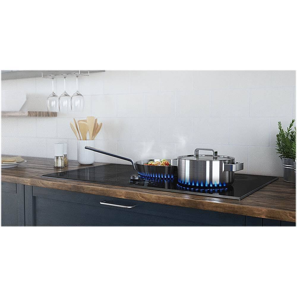 Alt View 18. Samsung - 36" Induction Cooktop with WiFi and Virtual Flame™ - Black Stainless Steel.