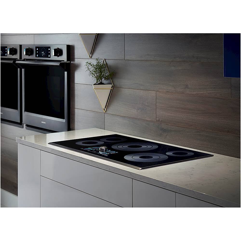 Alt View 15. Samsung - 30" Electric Cooktop with WiFi and Rapid Boil - Black Stainless Steel.