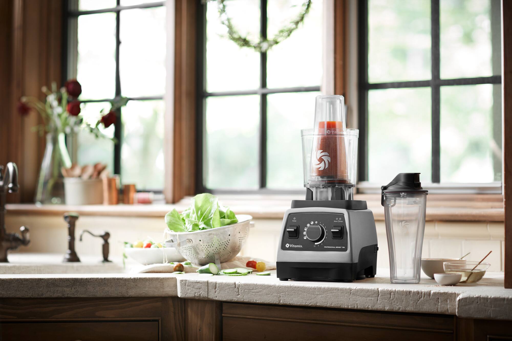 Alt View 13. Vitamix - Personal Cup Adapter - Clear.