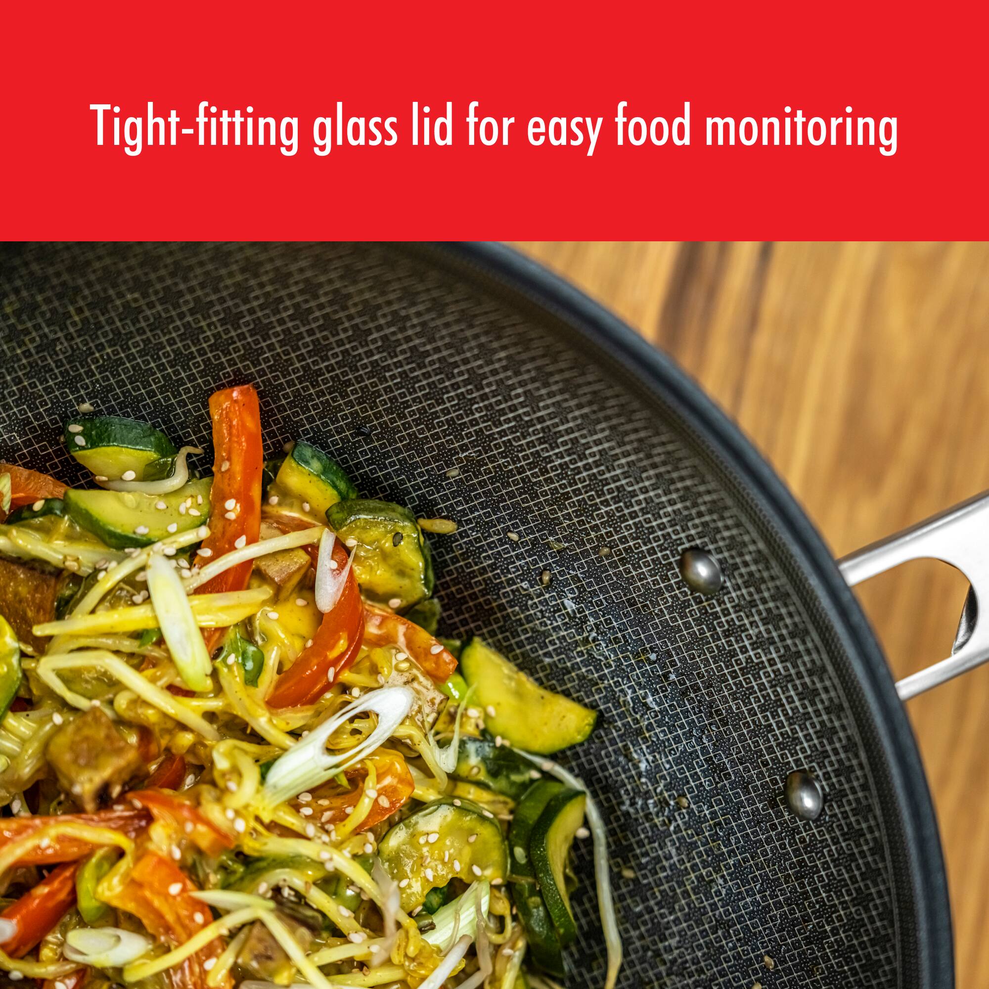 Tight-fitting glass lid for easy food monitoring