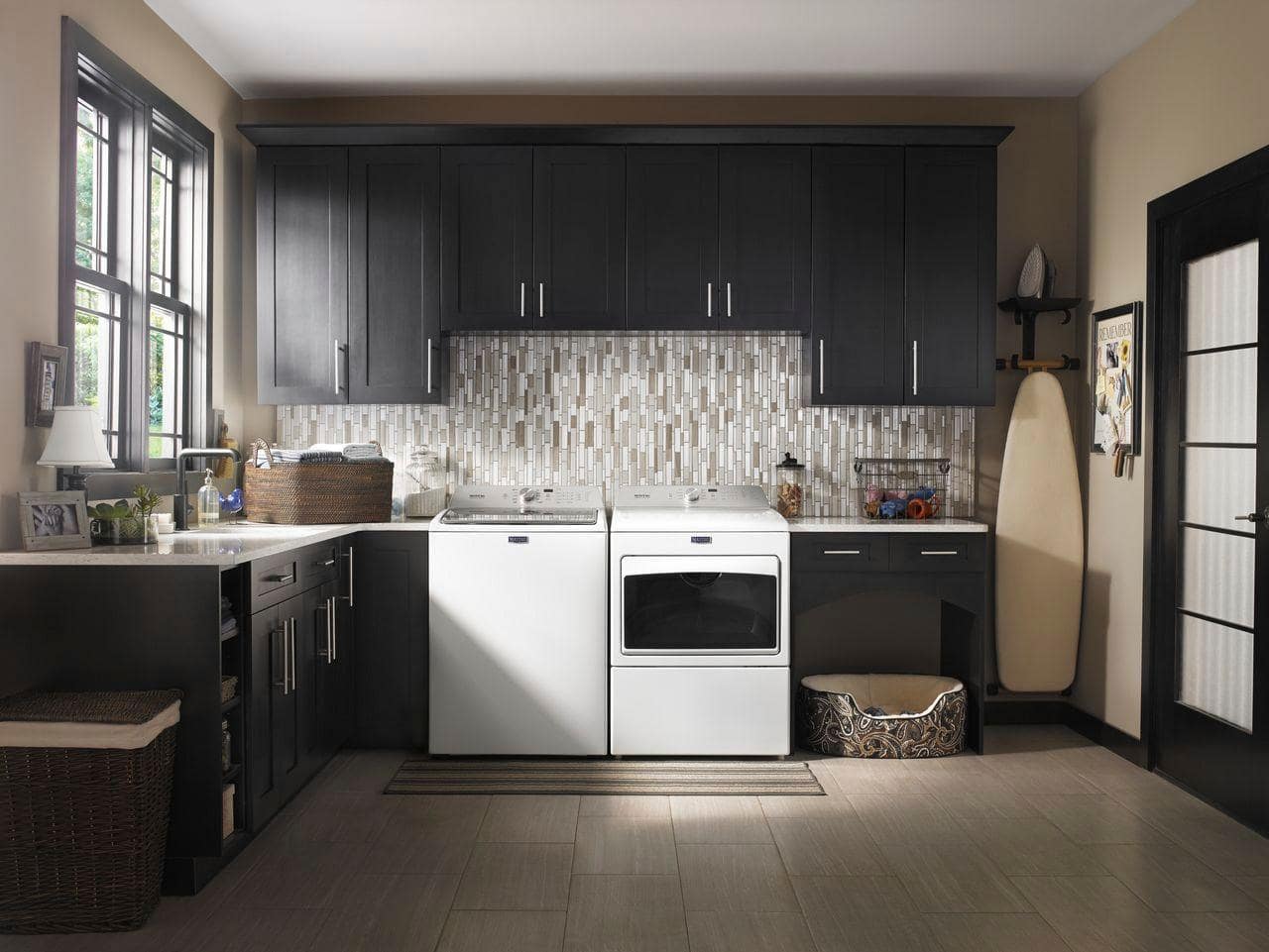 Alt View 15. Maytag - 4.7 Cu. Ft. Top Load Washer with Dual-Action PowerWash Agitator - White.