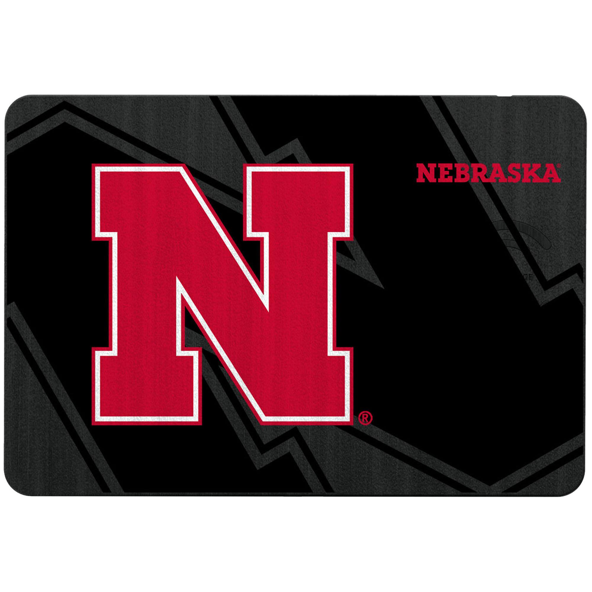 Front. Keyscaper - Nebraska Huskers Wireless Charger and Mouse Pad - Multicolor.