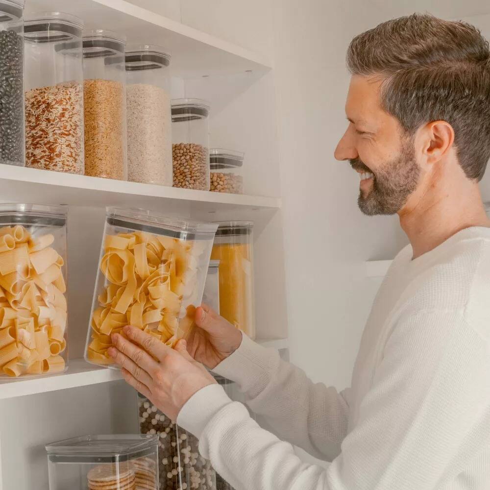 Back. OU - OU Airtight Food Storage Container 3.7qt, BPA Free Clear Plastic Food Storage Container - Clear.