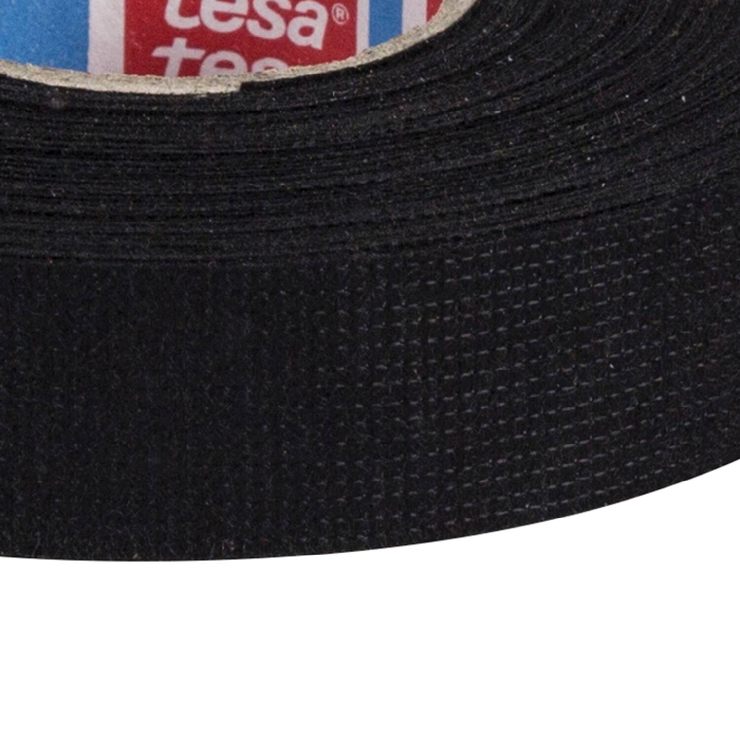 The text on the image reads: "tesa tee"