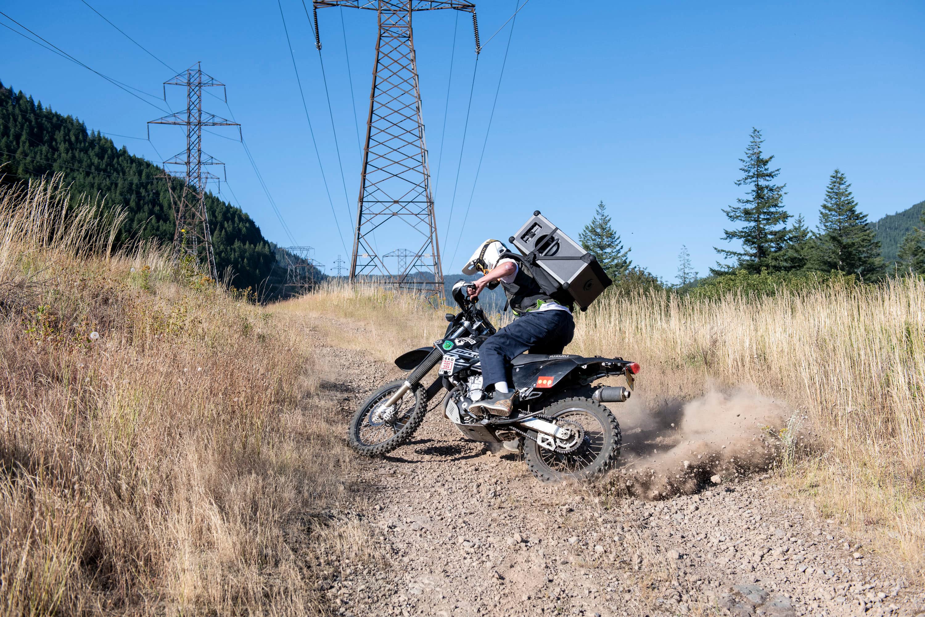 The text on the image is "Sdr 9".