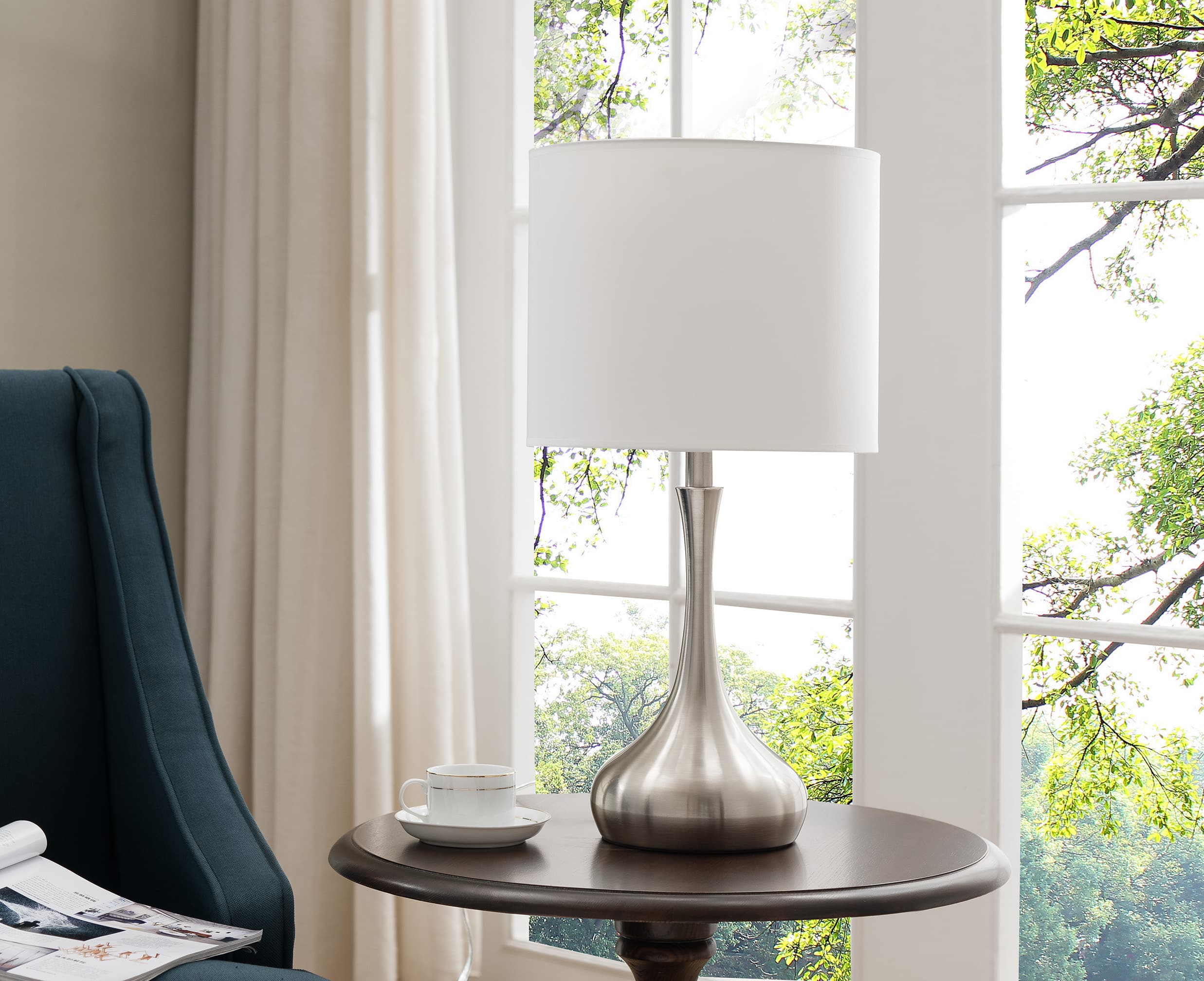 Kings Brand Furniture - Contemporary Brushed Nickel Table Lamp Set of 2 with Shades - White