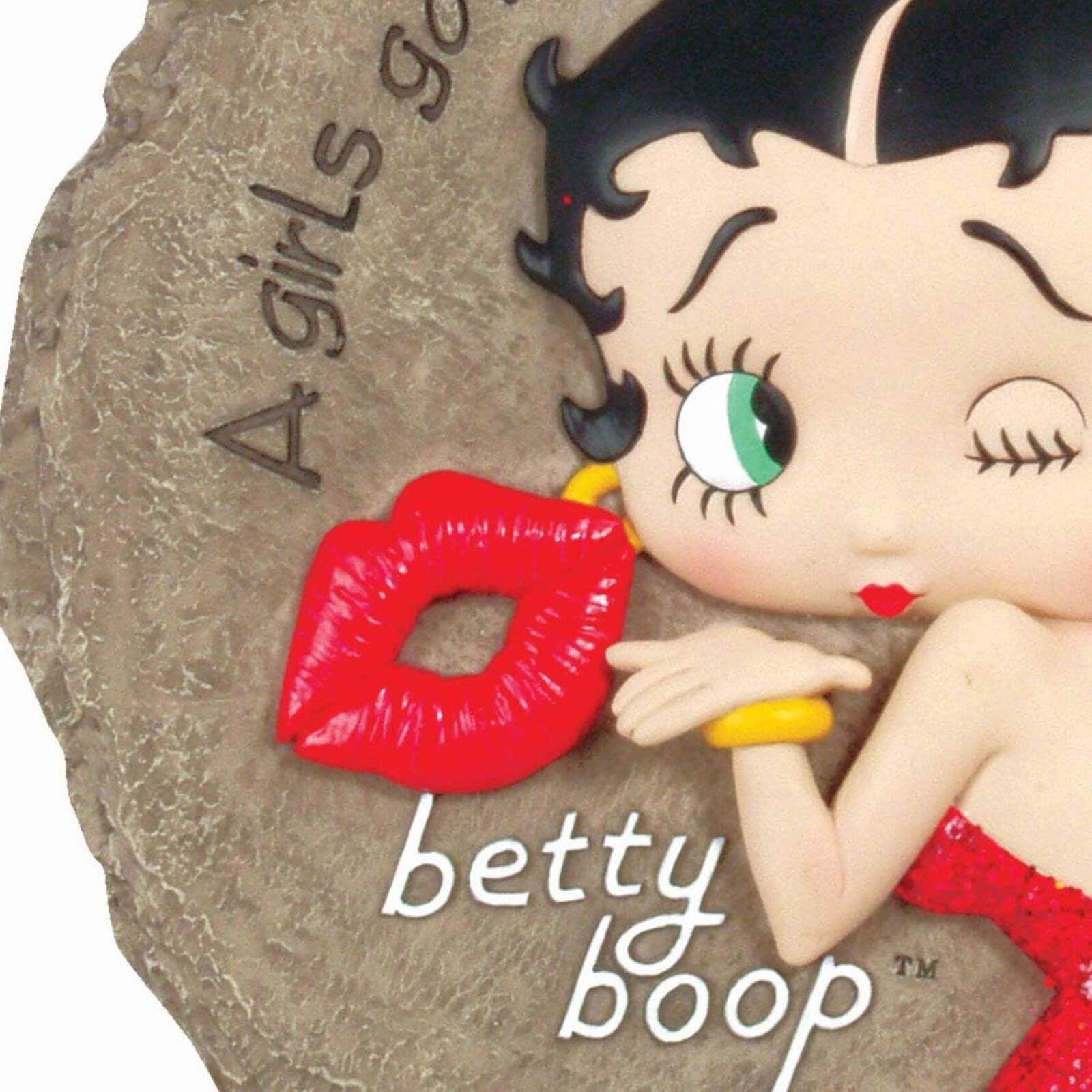 A girls go  
betty boop™
