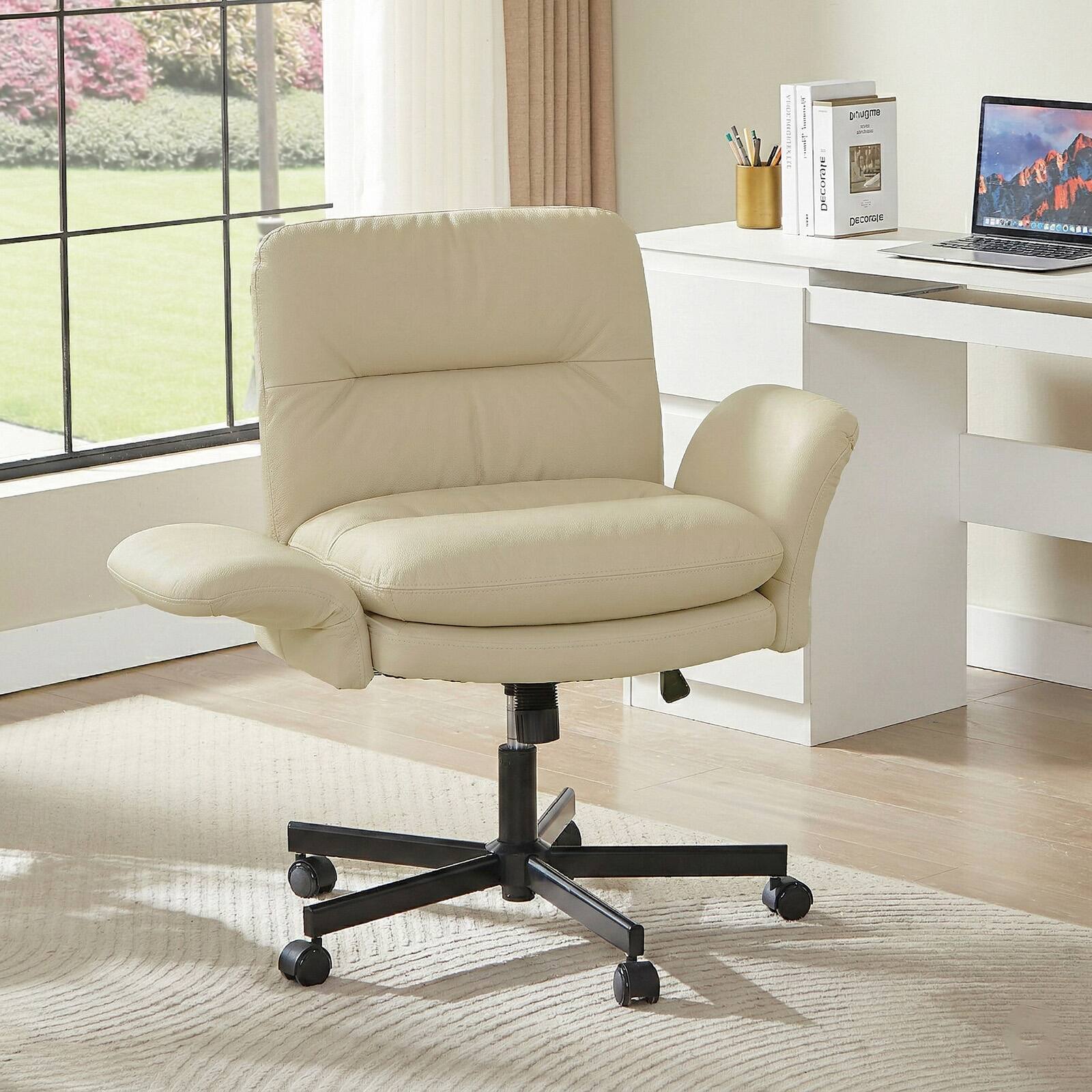 r i I DecoCaise pnugms DecorCee O