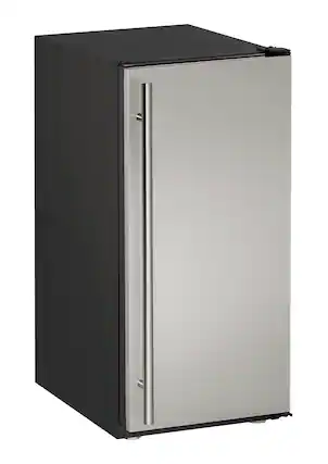 Angle. U-Line - 15" 25-lb Crescent Ice Maker - Stainless Steel.