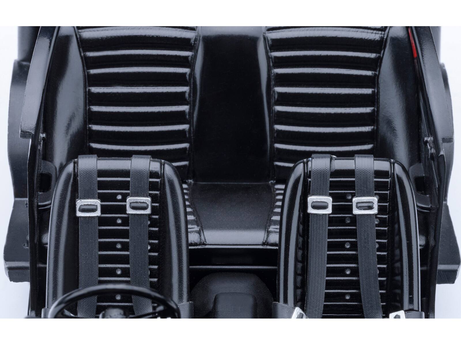 Back. Autoart - Nissan Skyline 2000GT-R (KPGC110) Tuned Version RHD (Right Hand Drive) Red 1/18 Model Car by Autoart - Red.