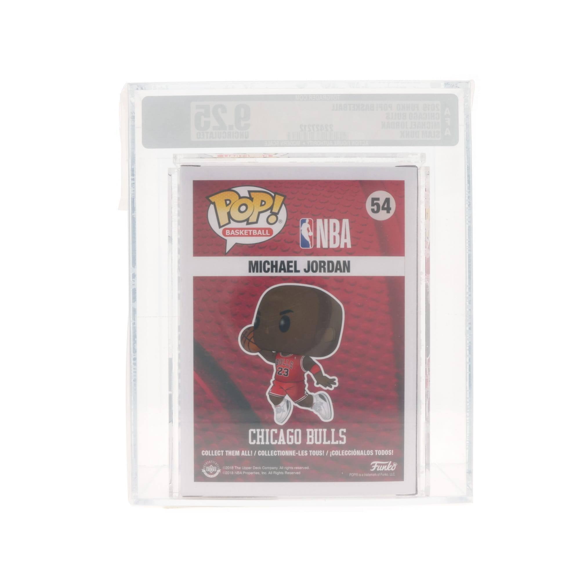 BASKETBALL POP! 2019  
9.25" BULLS CHICAGO OITAJUORIONO 22427212 - JORDAN DUNK DI SLAP  
- POP! 54  
8 BASKETBALL NBA MICHAEL JORDAN BILLS 23 CHICAGO BULLS  
COLLECT THEM ALL! / COLLECTIONNE-LES TOUS! / COLECCIONALOS TODOS!  

Funko  
Proeres  
AP  

54  
NBA  
MICHAEL JORDAN  
CHICAGO BULLS  
23  
COLLECT THEM ALL! / COLLECTIONNE-LES TOUS! / COLECCIONALOS TODOS!