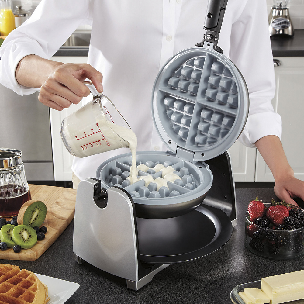  Oster Belgian Waffle Maker with Adjustable Temperature