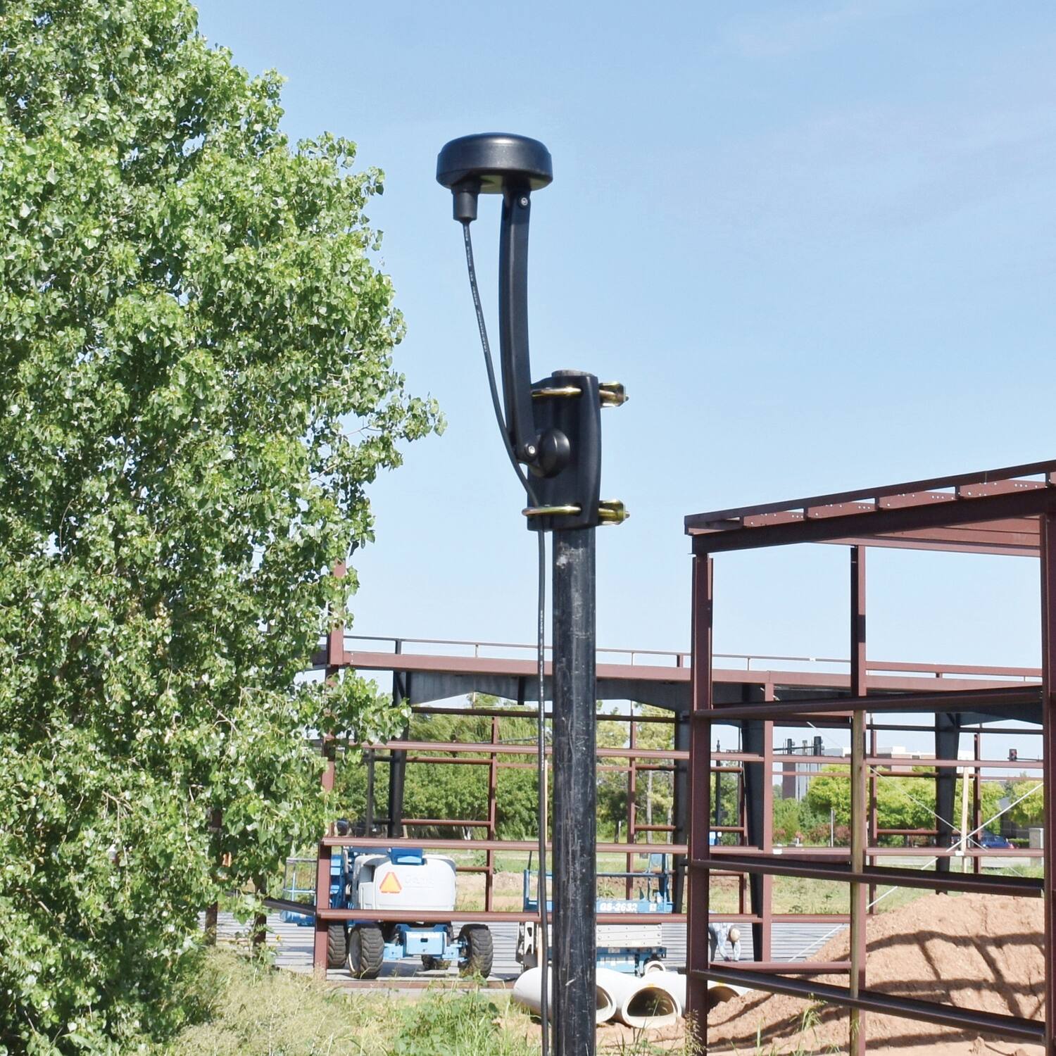 Alt View 6. Browning - Browning Br-h-50 Siriusxm Outdoor Home Antenna With Built-in Amp & 50ft Rg58 Cable - Silver.