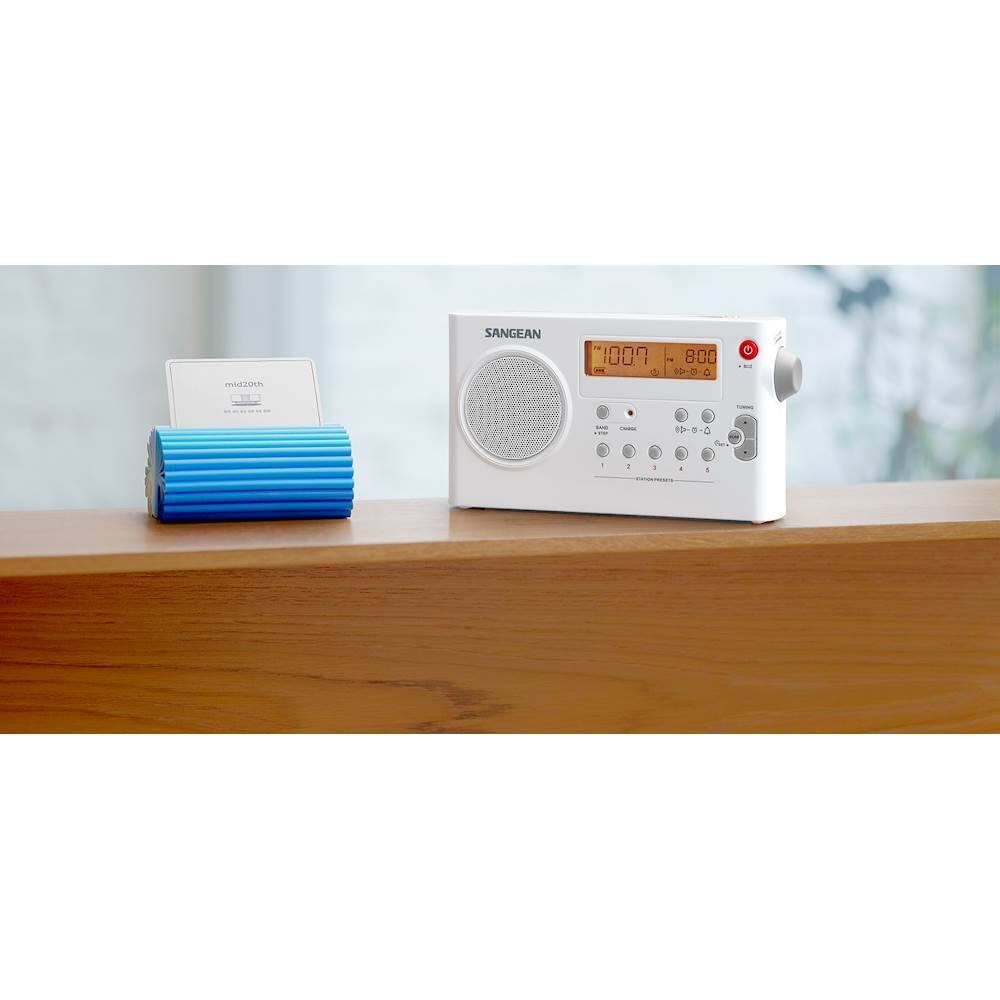 Alt View 12. Sangean - Portable AM/FM Radio - White.