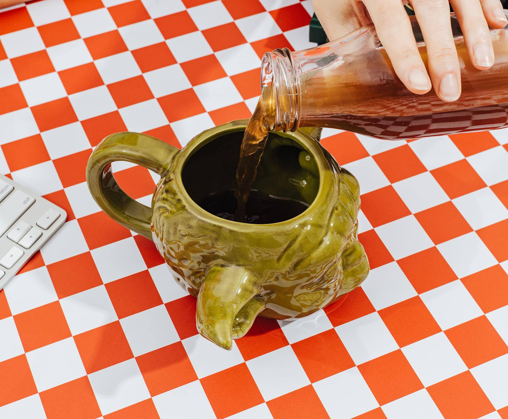 Alt View 5. Silver Buffalo - Star Wars Yoda Sculpted Ceramic Mug | Holds 24 Ounces - Green.