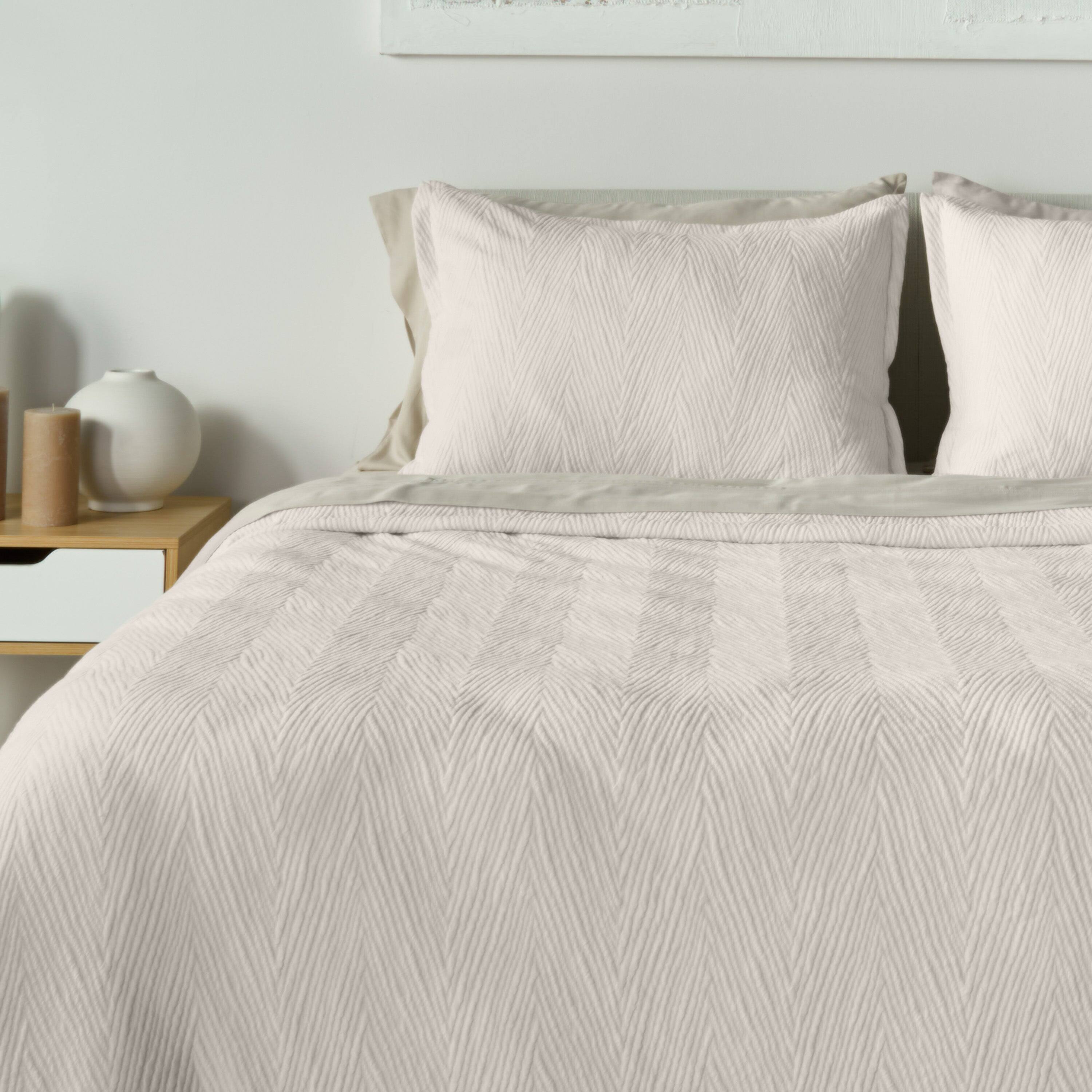 Alt View 3. Bedgear - Performance® Duvet & Sham Set - Arrowhead - Blush, King - blush.