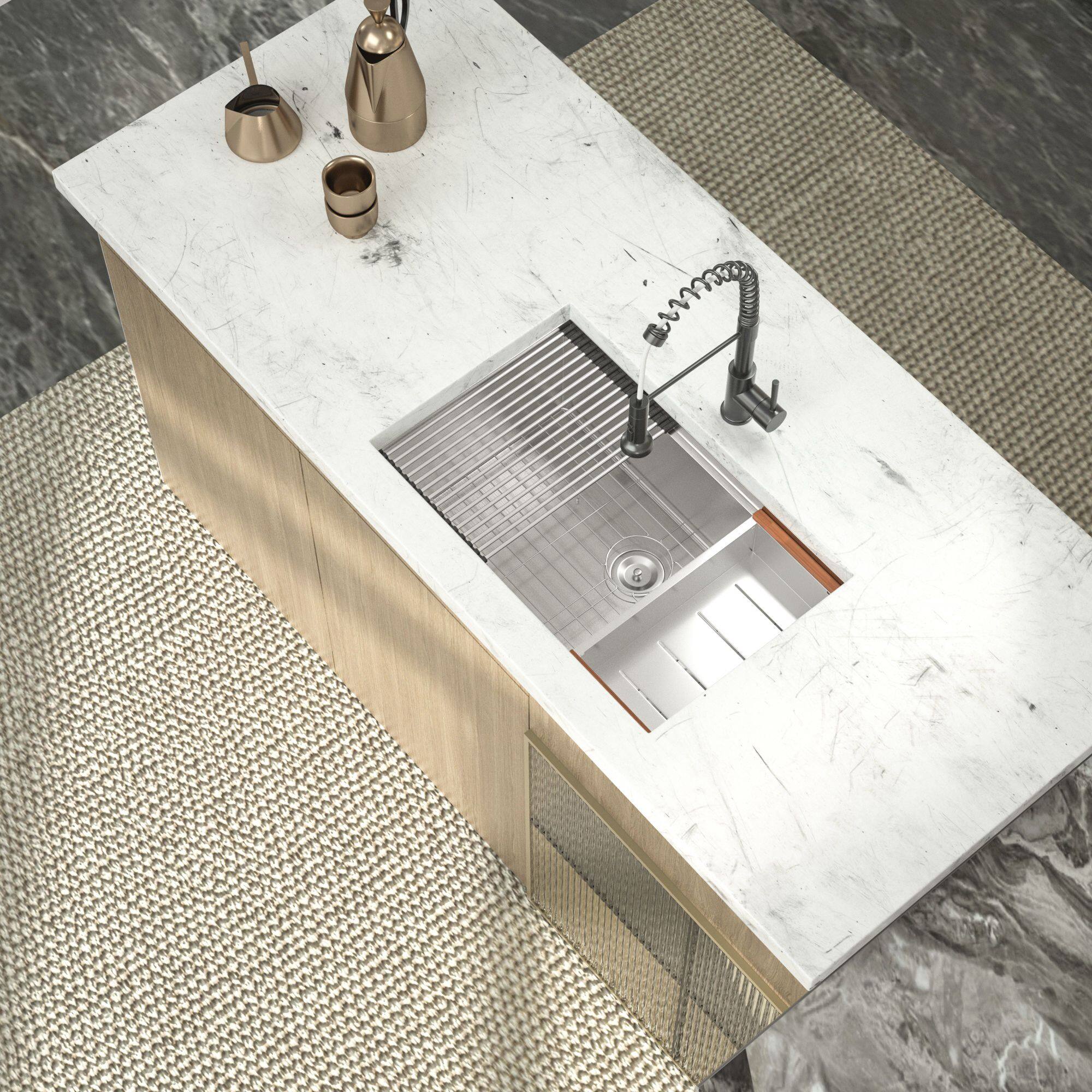 Left. Lordear - 27"x19"x 10" Single Bowl Undermount Workstation 16 Gauge Stainless Steel Kitchen Sink - Stainless steel.