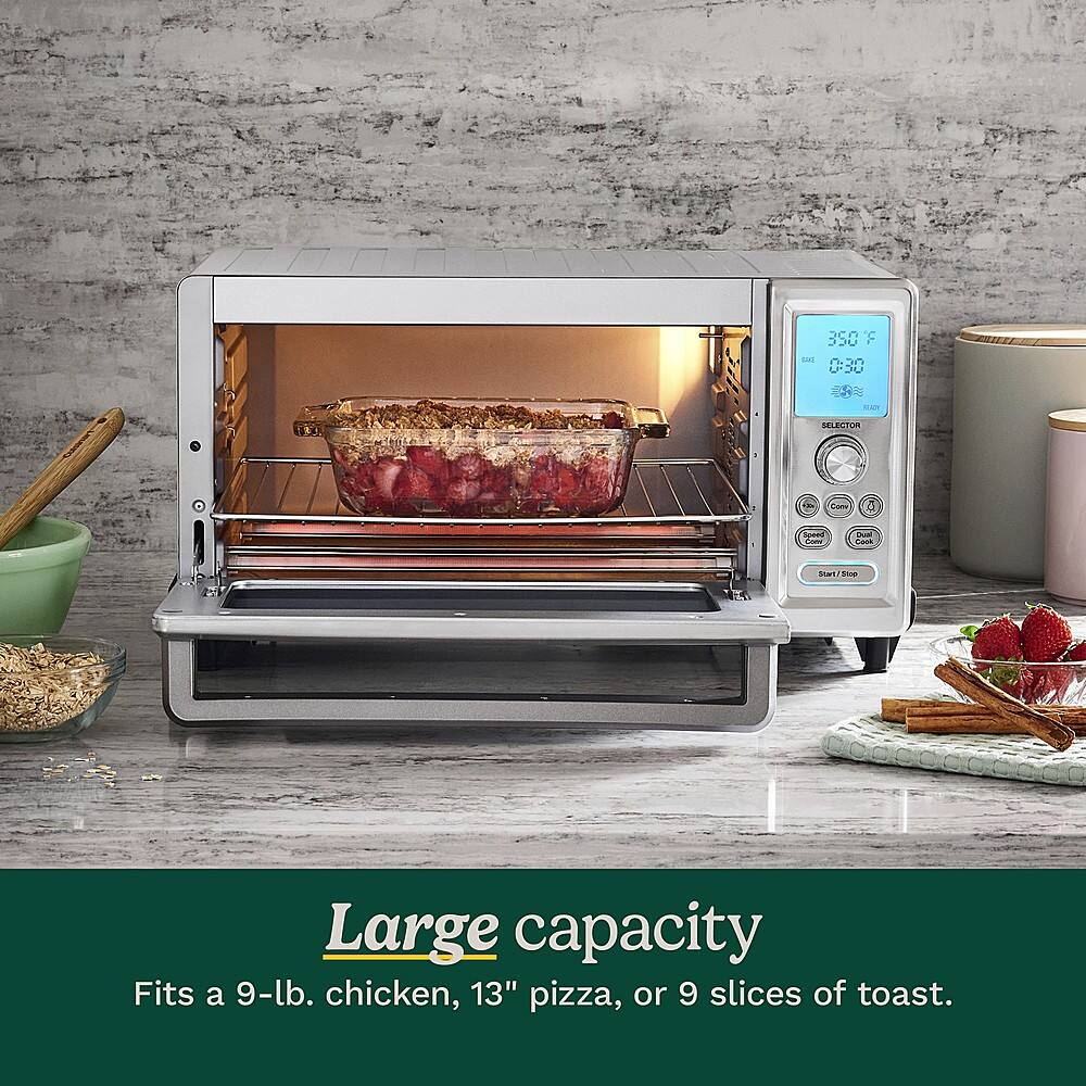 Large capacity fits a 9-lb. chicken, 13" pizza, or 9 slices of toast.