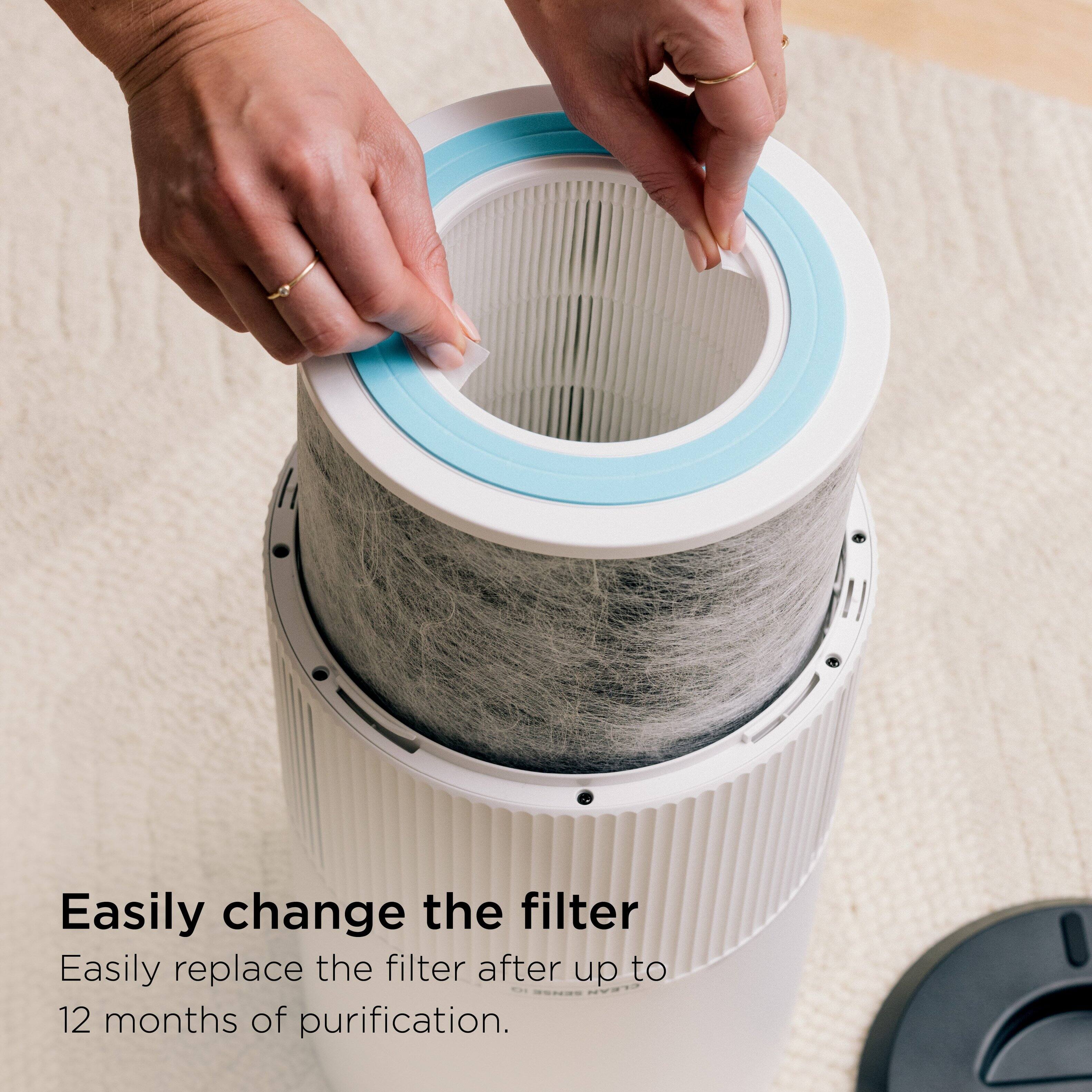 Easily change the filter  
Easily replace the filter after up to 12 months of purification.
