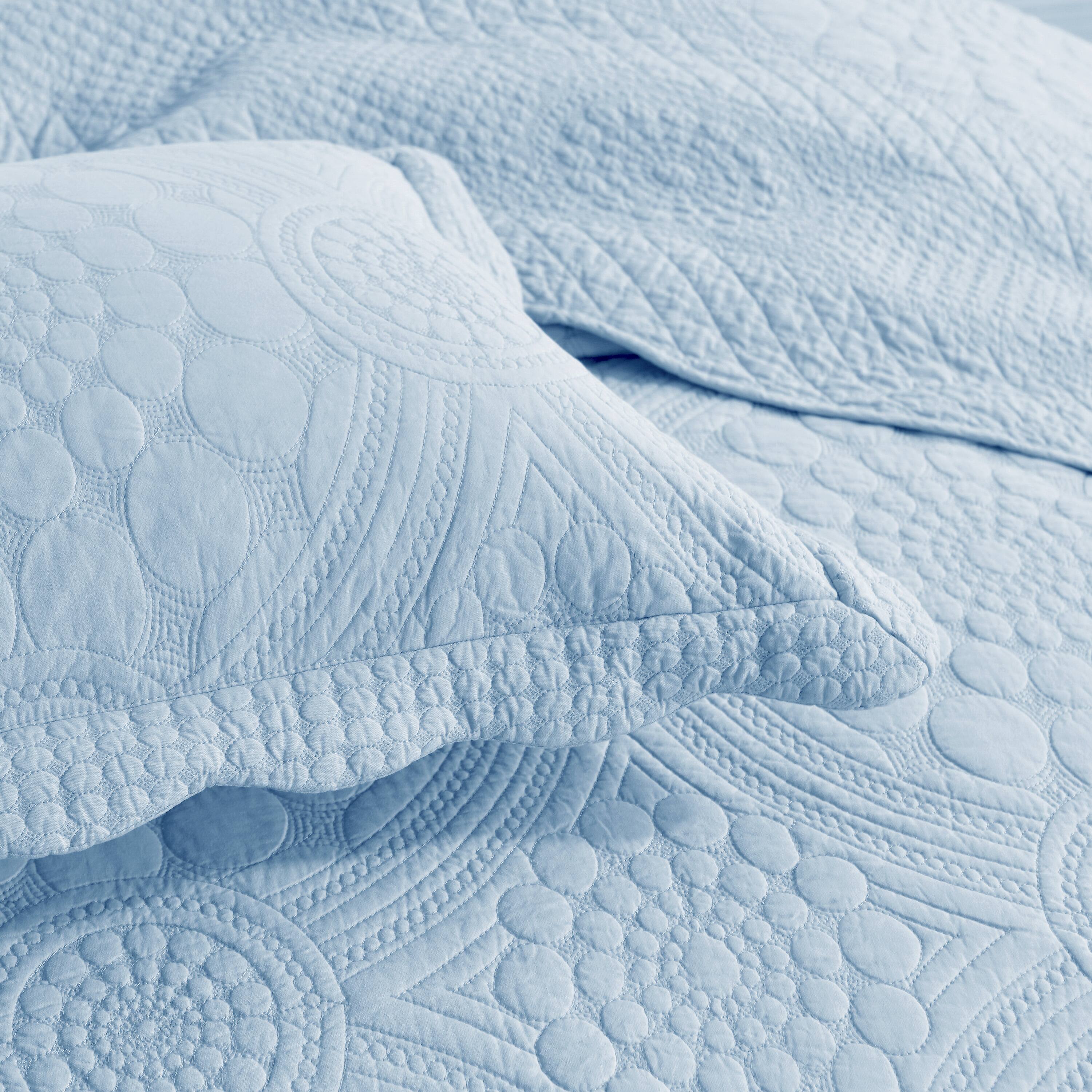 Alt View 1. MarCielo - Marcielo 3 Piece 100% Cotton Oversized Bedspread Lightweight Quilt Set - Light Blue.