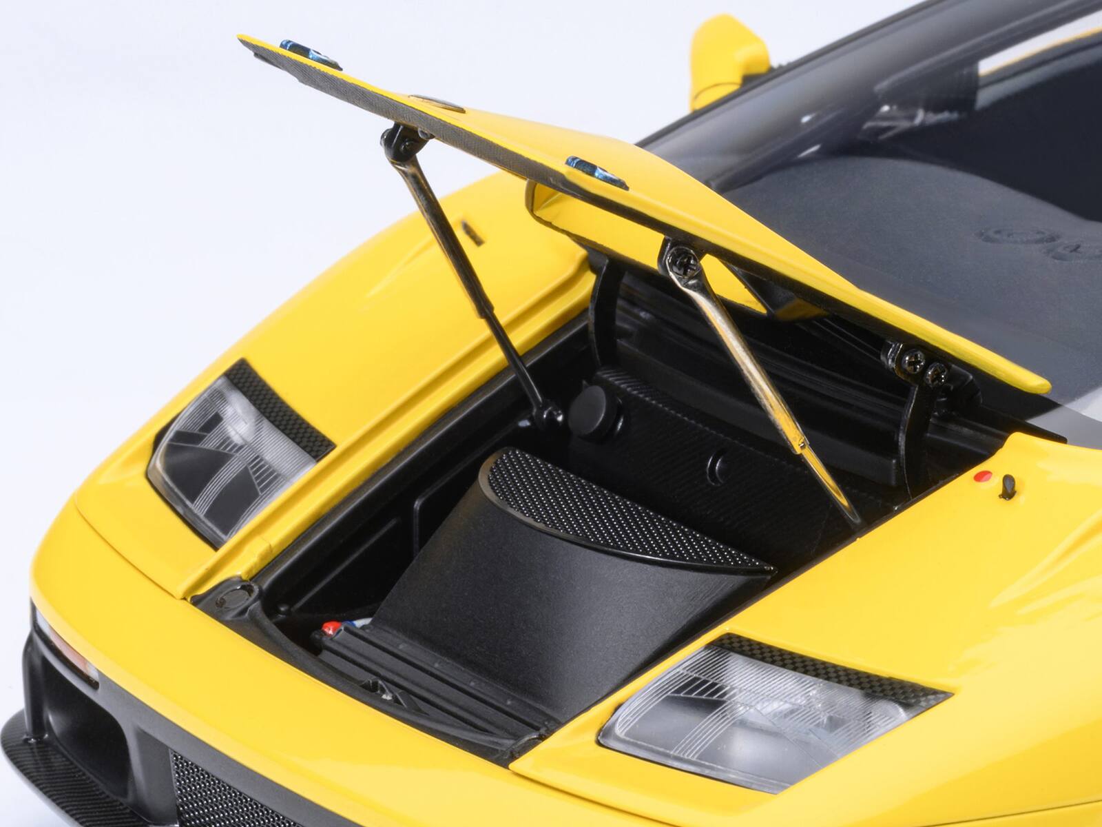 Alt View 2. Autoart - Lamborghini Diablo GTR Superfly Yellow 1/18 Diecast Model Car by Autoart.