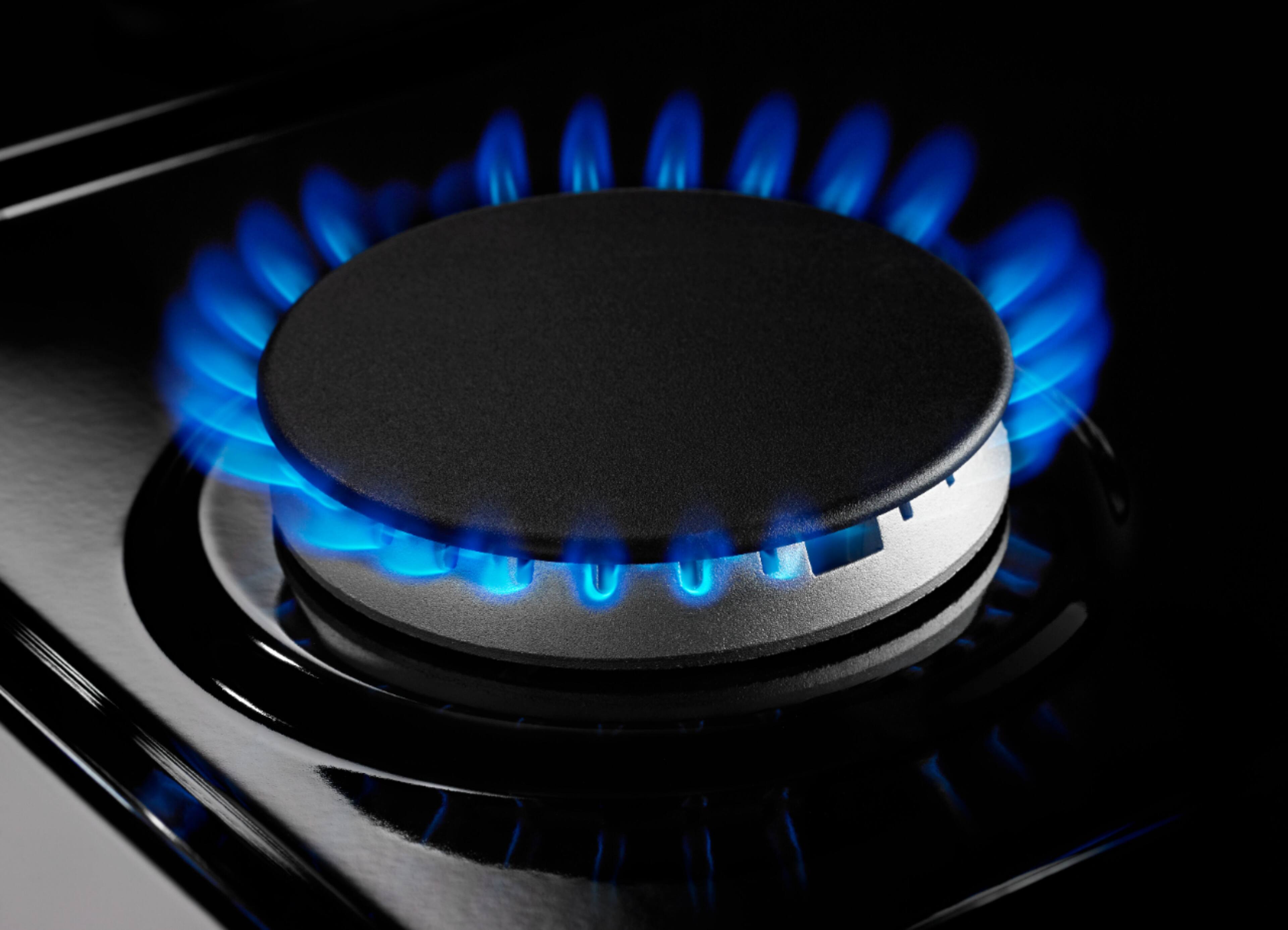 Alt View 18. Maytag - 5.8 Cu. Ft. Self-Cleaning Fingerprint Resistant Slide-In Gas Convection Range.