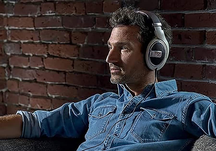 Sennheiser HD 599 Wired Open Back Over the Ear Headphones HD 5 Sennheiser HD 599 Wired Open Back Over the Ear Headphones HD 5