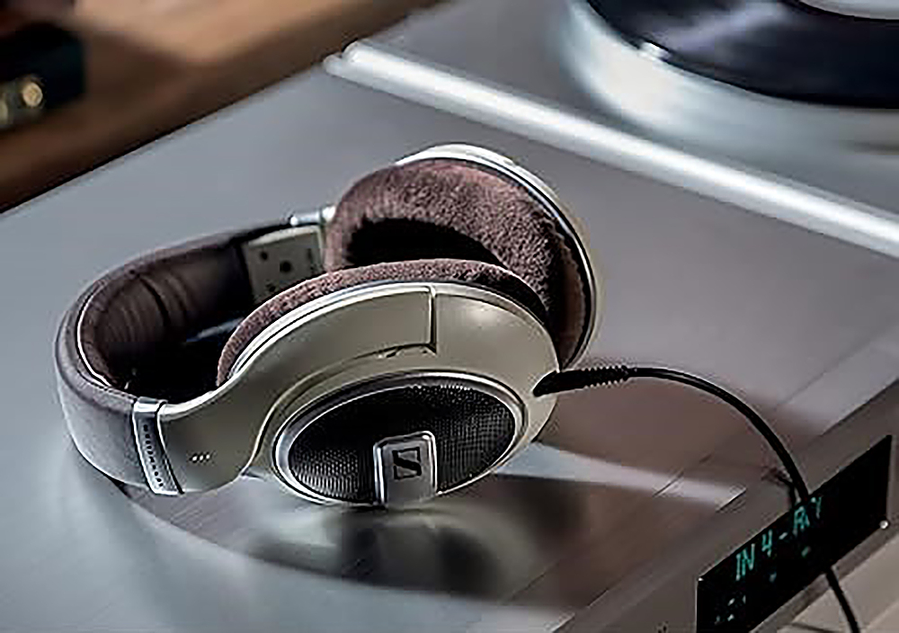 Sennheiser HD 599 Wired Open Back Over-the-Ear Headphones HD 5 
