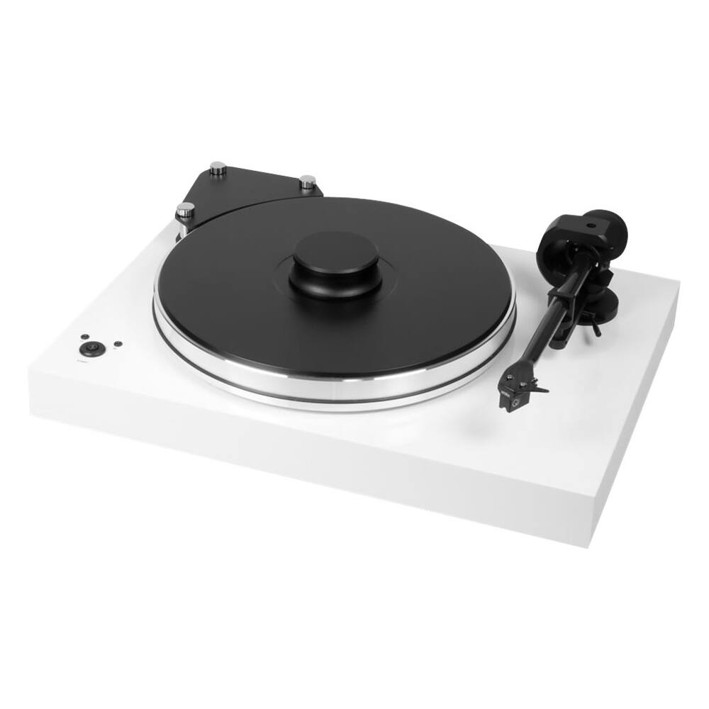 Angle. Pro-Ject - Stereo Turntable - High-gloss white lacquer.
