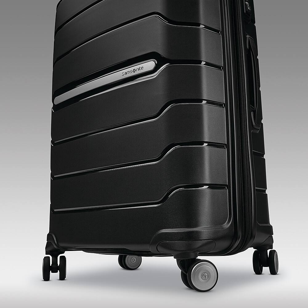 Angle. Samsonite - Freeform 23" Expandable Spinner Suitcase - Black.