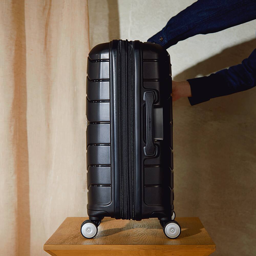 Alt View 15. Samsonite - Freeform 23" Expandable Spinner Suitcase - Black.