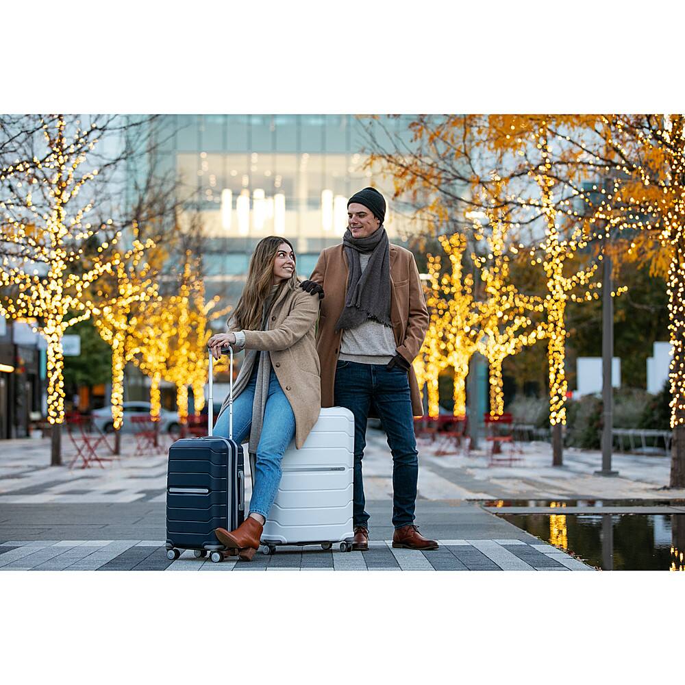 Alt View 18. Samsonite - Freeform 31" Expandable Spinner Suitcase - White.