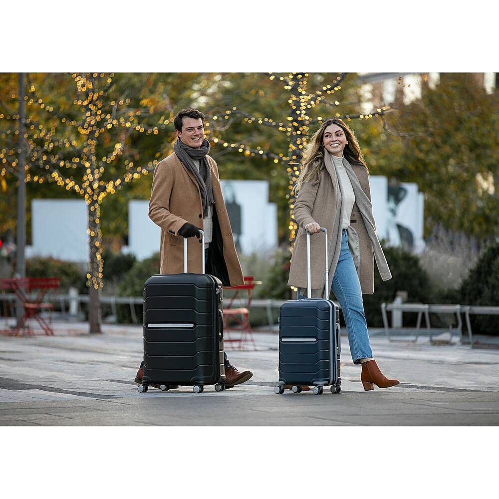 Alt View 13. Samsonite - Freeform 31" Expandable Spinner Suitcase - Black.