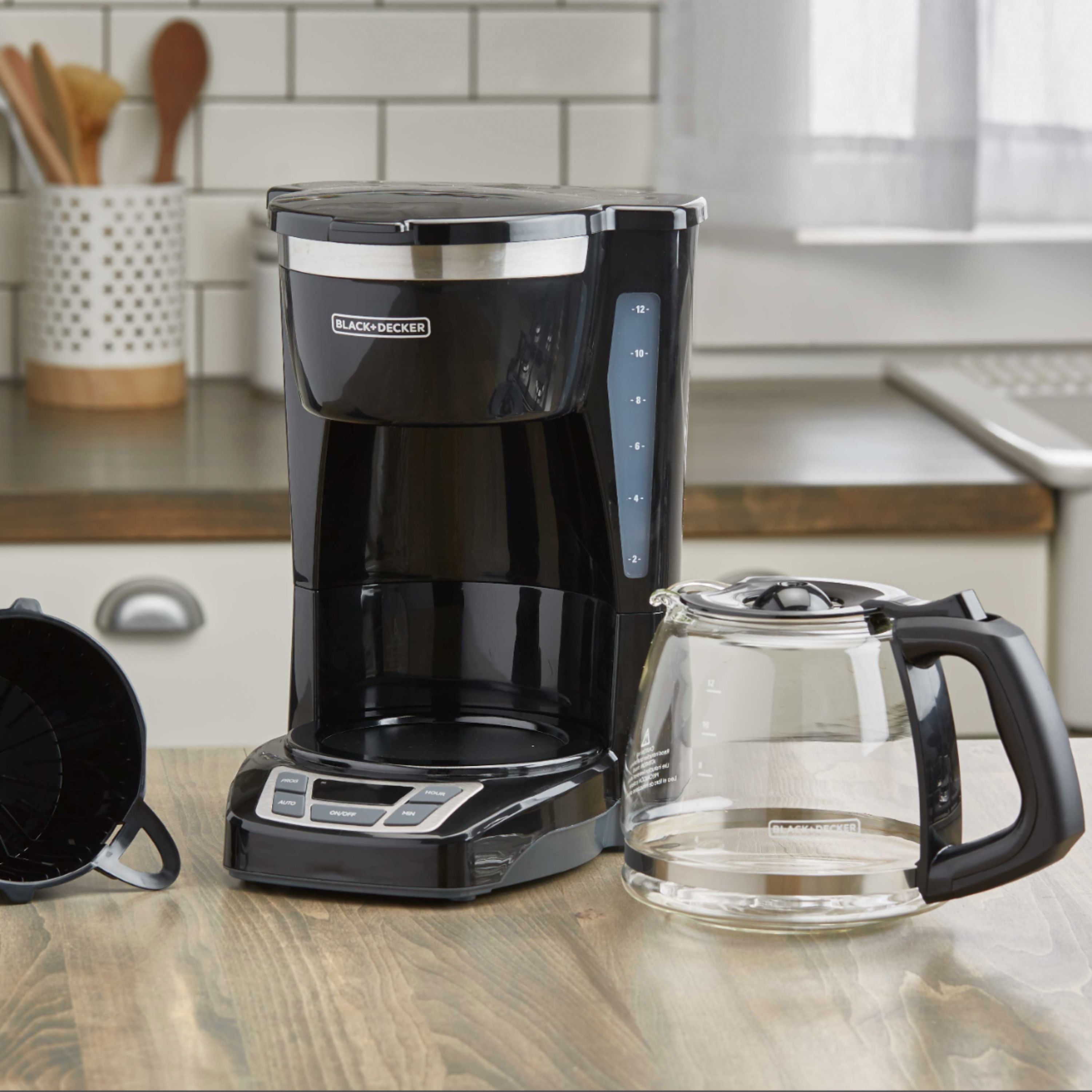 Black+Decker 12-Cup Programmable Coffee Maker Black CM1160B - Best Buy