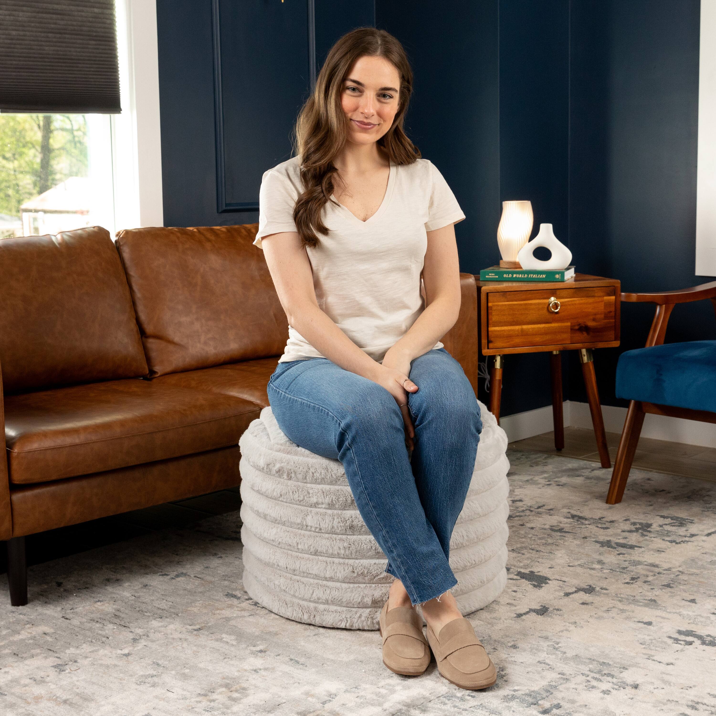 The text on the image reads:

"LA BELLE VIE"