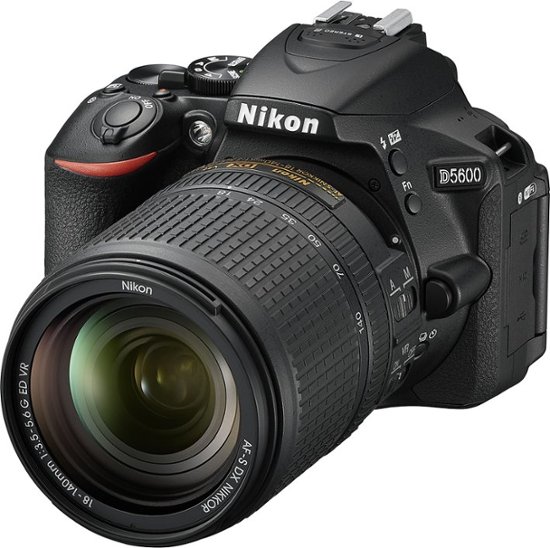Nikon - D5600 DSLR Camera with AF-S DX NIKKOR 18-140mm f/3.5-5.6G ED VR Lens - Black - Front_Zoom
