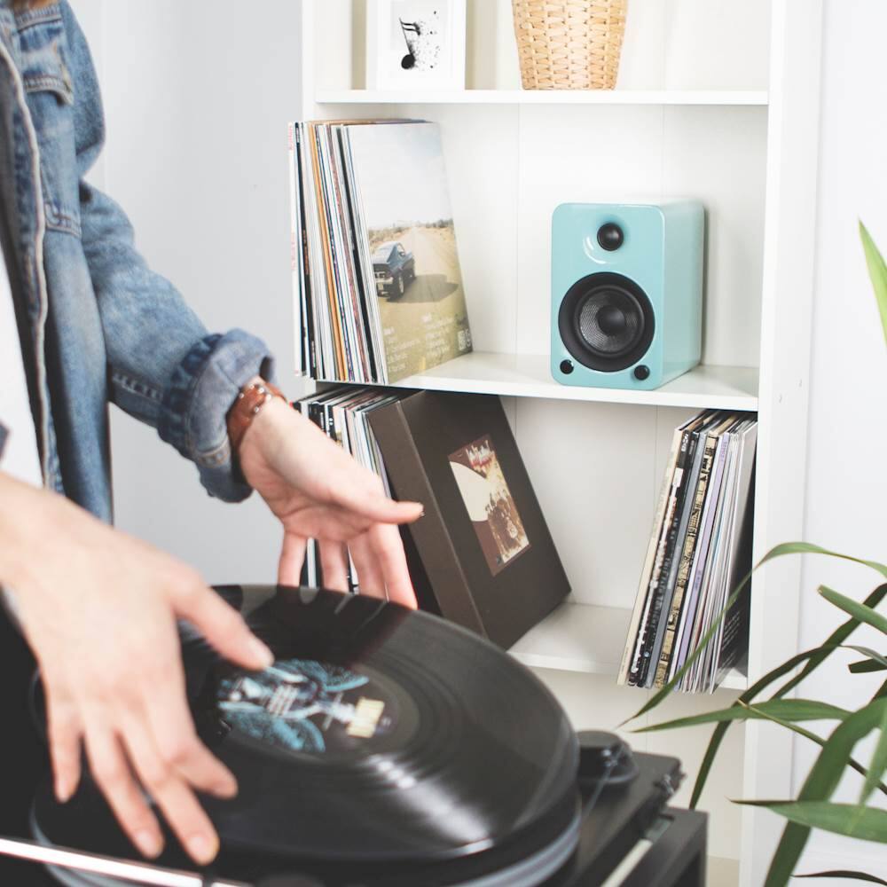 Alt View 15. Kanto - 4" Wireless 2-Way Bookshelf Speakers (Pair) - Gloss Teal.