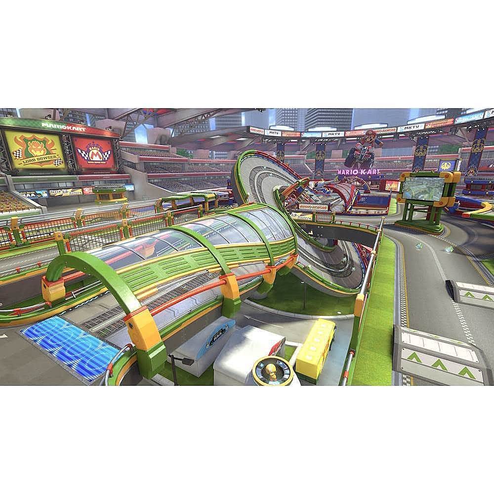 Alt View 20. Nintendo - Mario Kart 8 Deluxe.