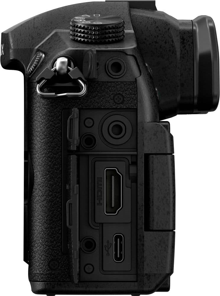 Alt View 1. Panasonic - LUMIX GH5 Mirrorless 4K Photo Digital Camera (Body Only) - DC-GH5KBODY - Black.