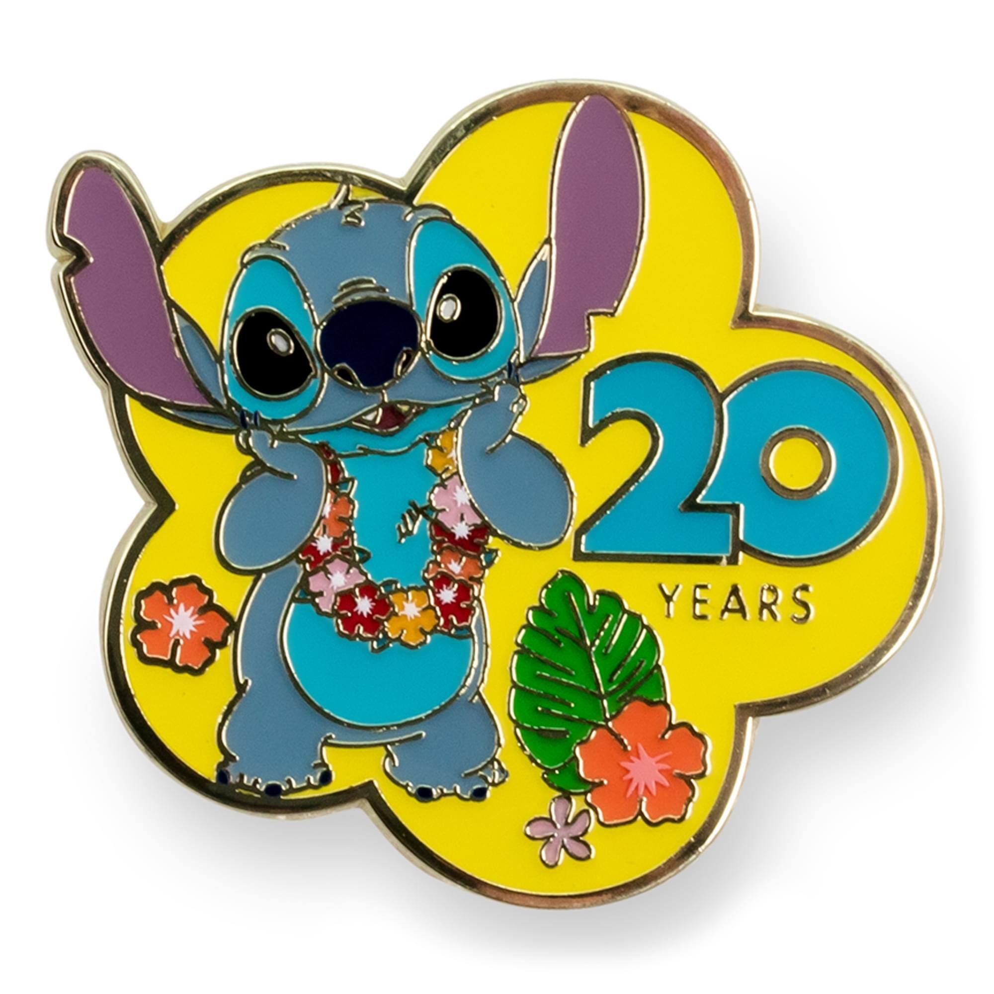 Front. Disney - Disney Lilo & Stitch 20th Anniversary Enamel Pin | SDCC 2022 Exclusive - Green.