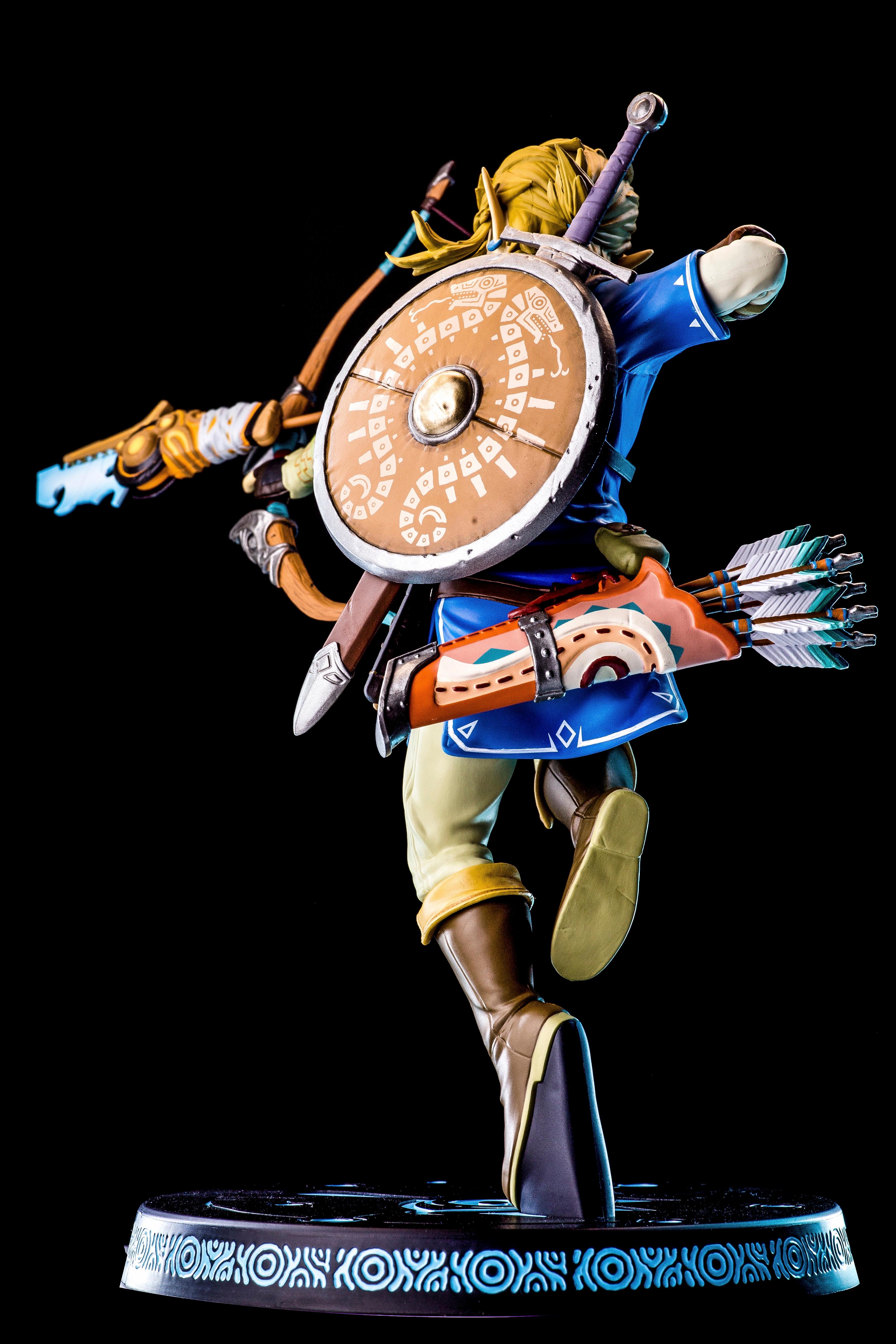 First 4 Figures The Legend of Zelda: Breath of the Wild Link PVC Statue  Collector's Edition 3009-158 - Best Buy
