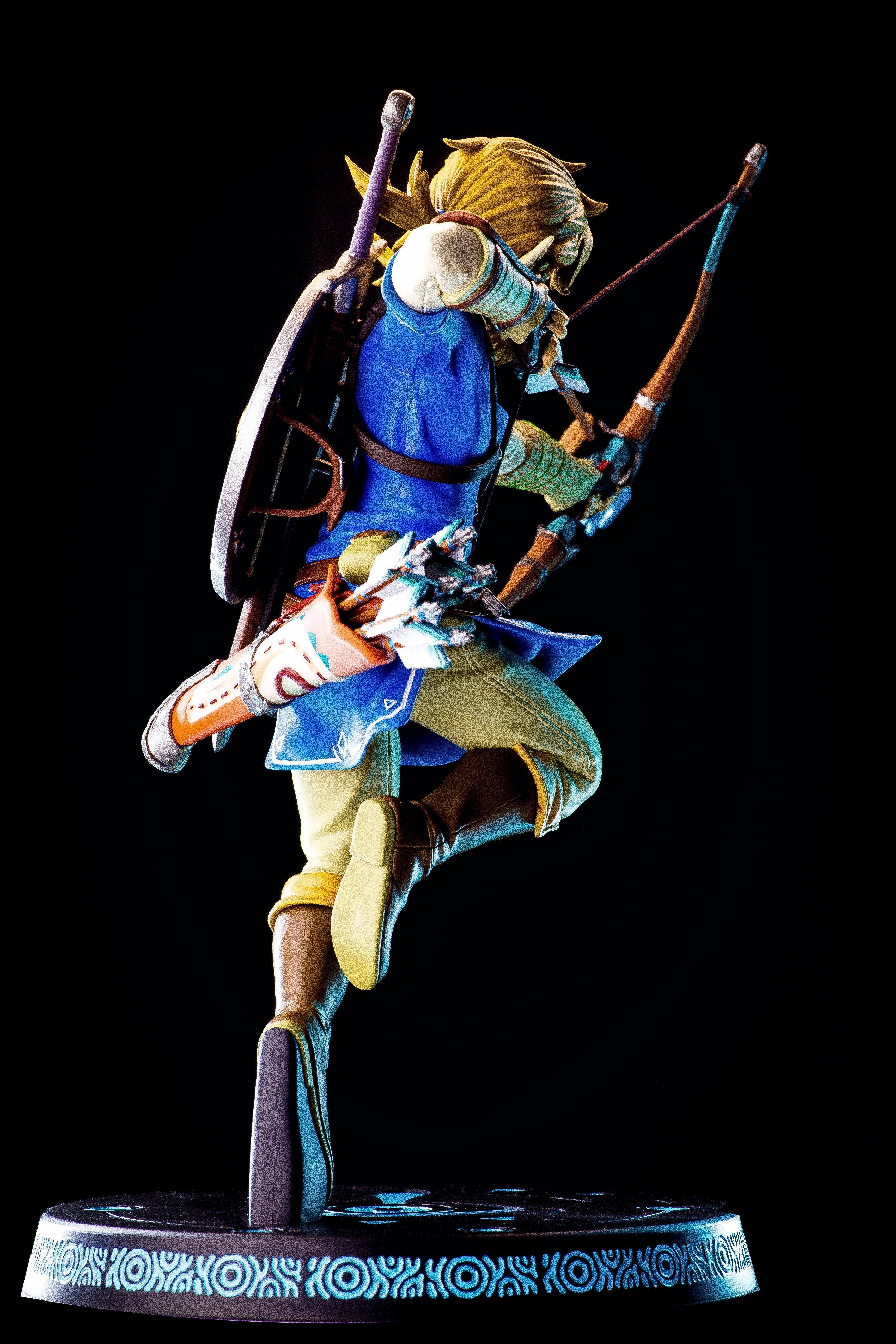 The Legend of Zelda: Breath of the Wild Link 4-Inch Action Figure