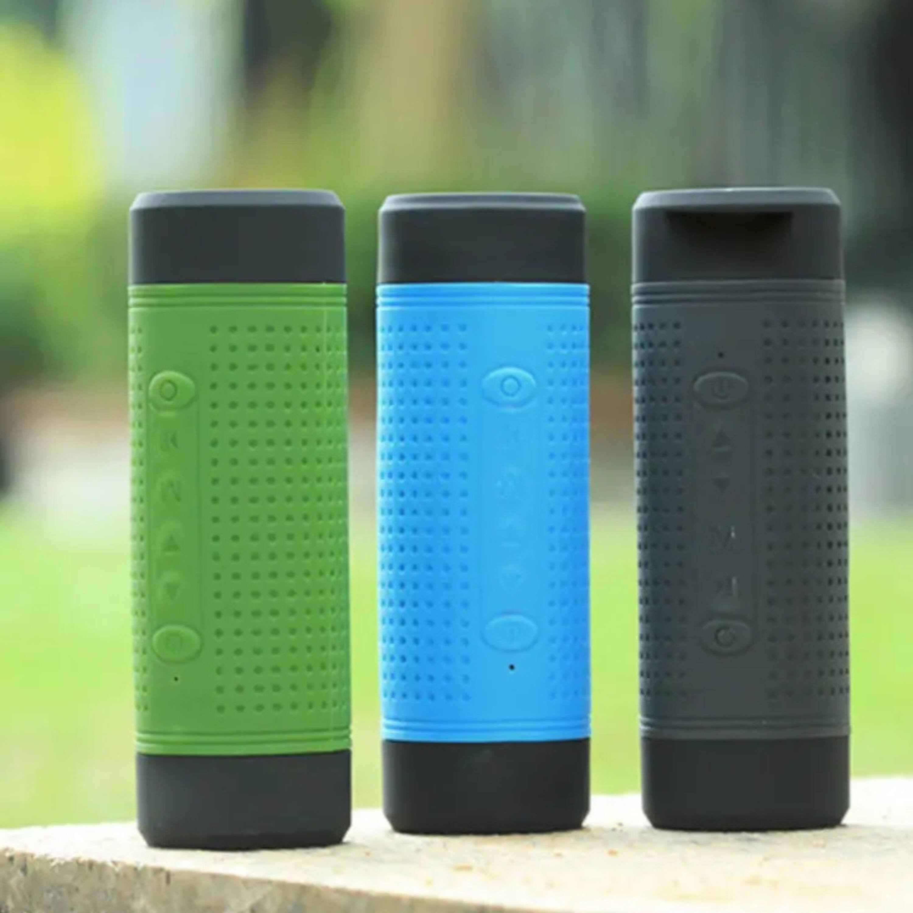 Angle. Kitcheniva - Wireless Bluetooth Bike Speaker with LED Light Portable Cycling Speaker Black - Black.