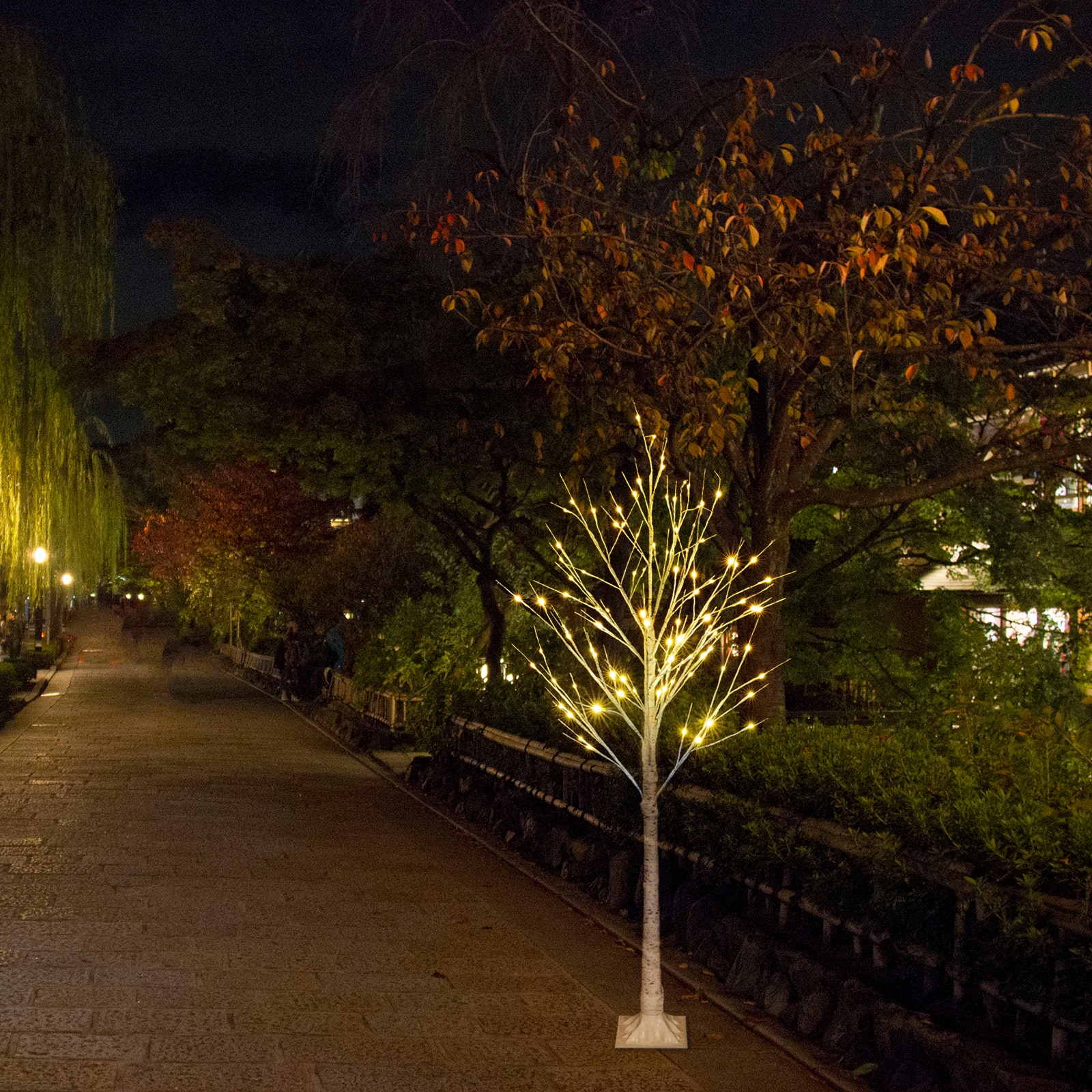 Resenkos - 4FT Snowflake Christmas Tree with 48 LED Lamp - White