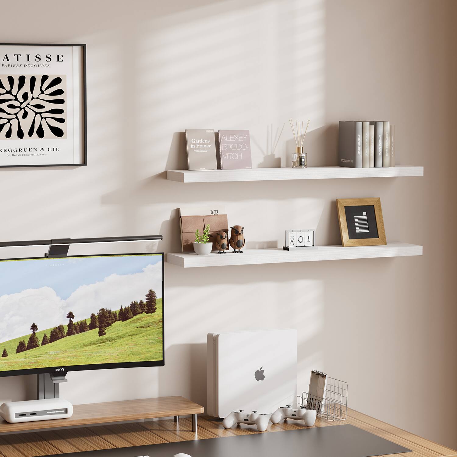 ATISSE  
PAPIERS DÉCOUPÉS  

ERGGRUEN & CIE  

Gardens in France  

ALEXEY BRODOVICH  

JAN 01