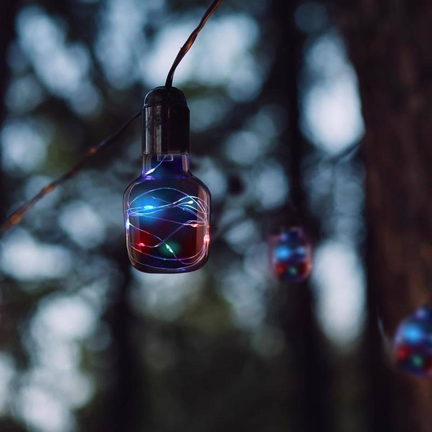 Left. FEIT ELECTRIC - Feit Cylinder E26 (Medium) LED Bulb Multi-Colored 1 Watt Equivalence 1 pk.