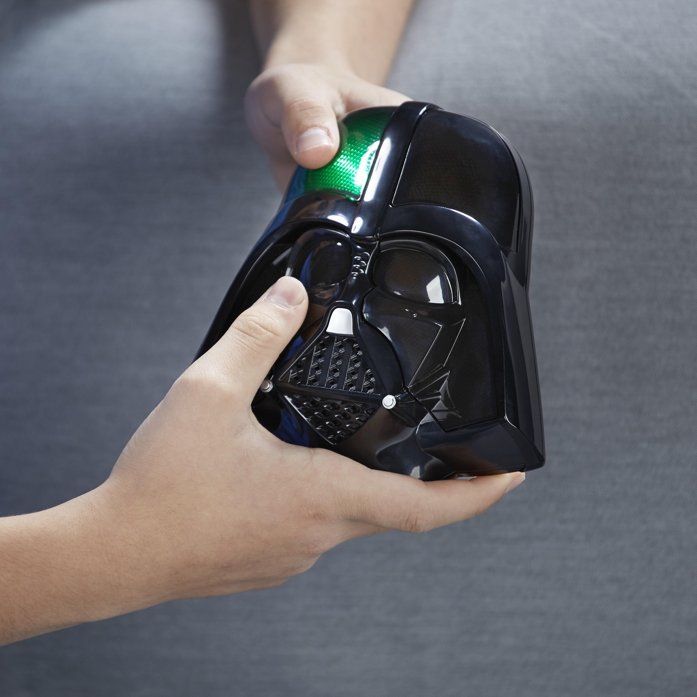 NEW Hasbro Disney JEU Simon Star Wars Darth Vader Game Electronic Gift 