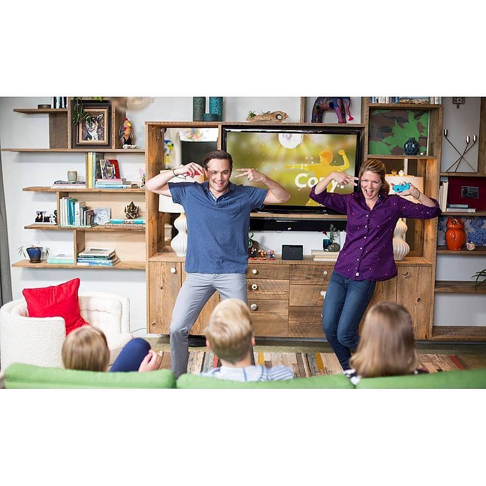 Alt View 14. Nintendo - 1-2-Switch.