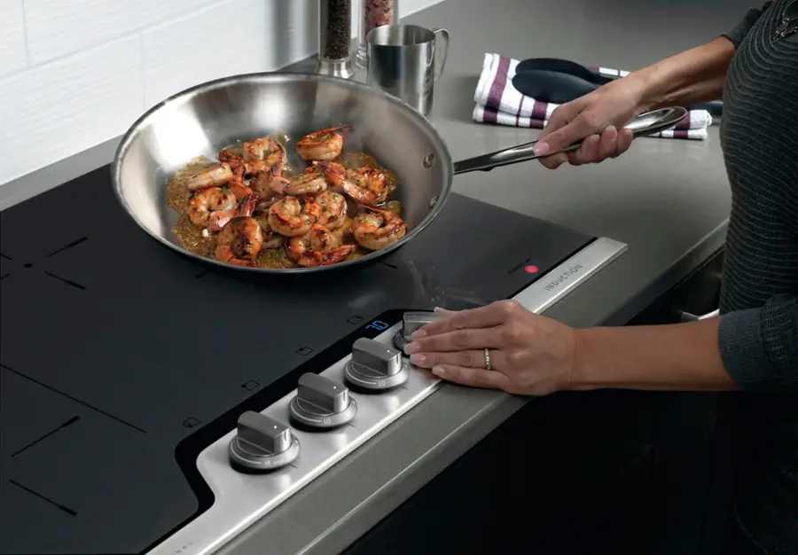 Alt View 14. Frigidaire - 30" Induction Cooktop - Stainless Steel.